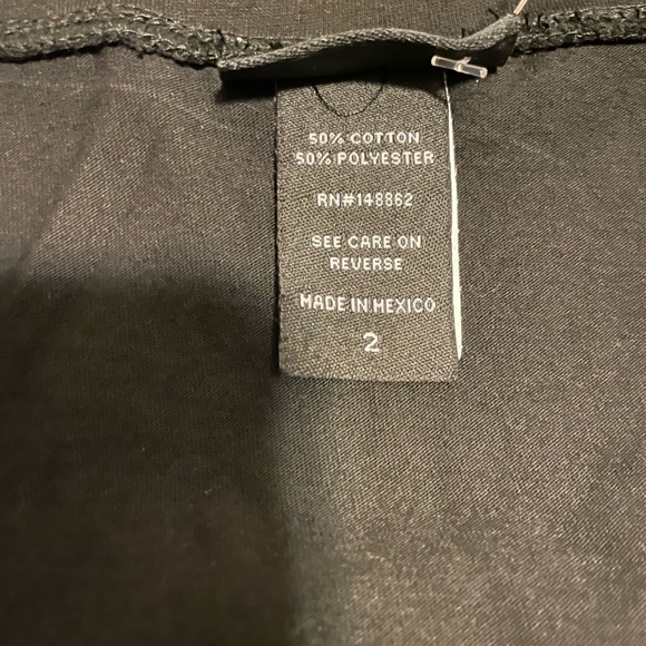 Torrid V-Neck Black Shake It T-Shirt, Size 2X New - Picture 4 of 6